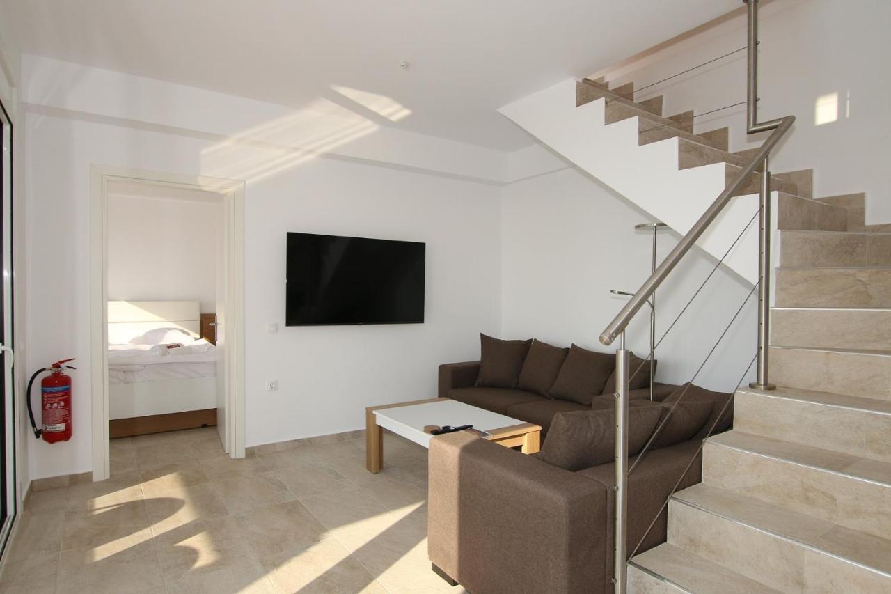 Sunset Sea View Villa 8 อฟิโอนาส ภายนอก รูปภาพ